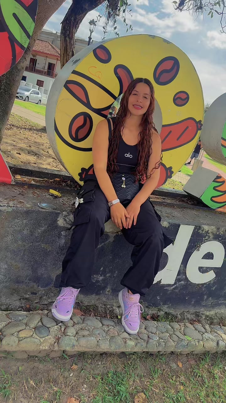 @Dayana López💵🫶🏼