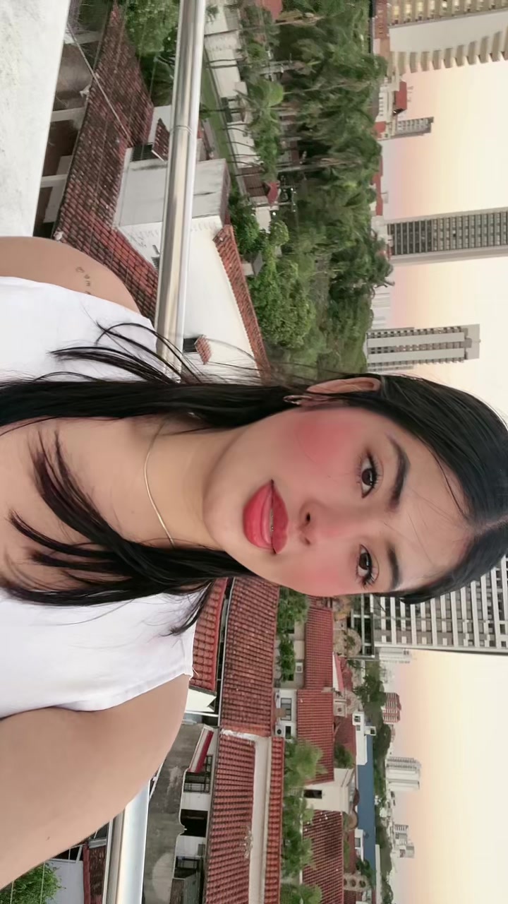 @𝒦𝓂