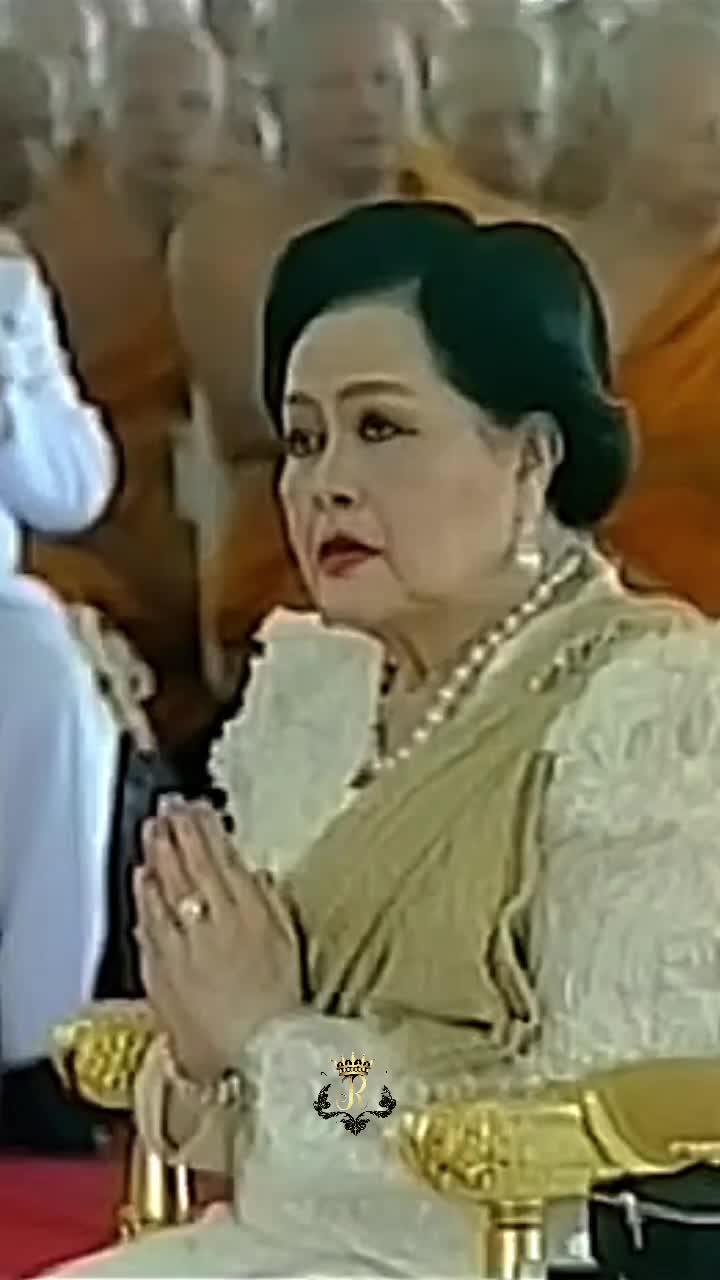 @𝑹𝒐𝒚𝒂𝒍 𝑶𝒇𝒇𝒄𝒊𝒂𝒍 ⚜️