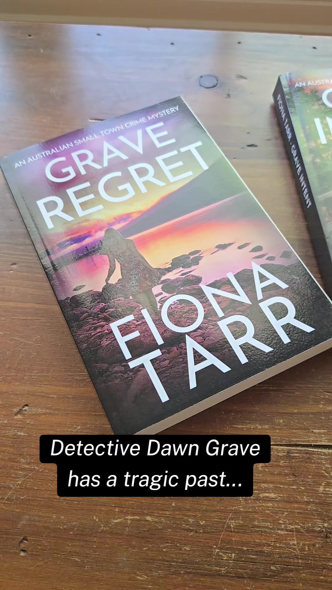 @Fionatarr - author 📚