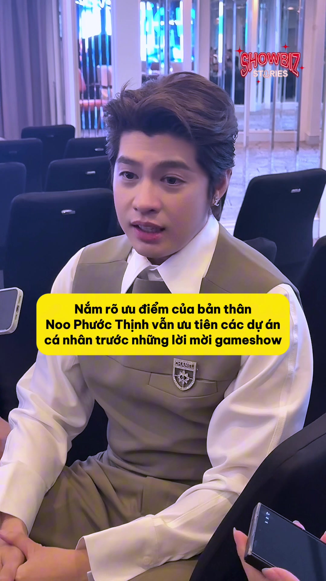 @Showbiz Stories
