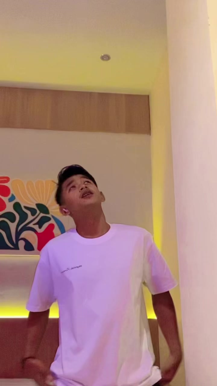 @𝘼𝙍🫥