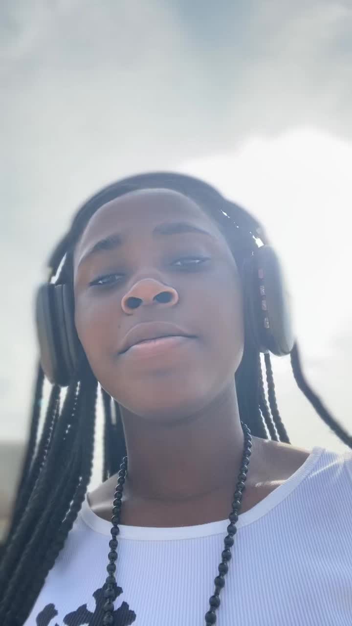 @Dat girl skinzy ๐โค๏ธ๐ฉน