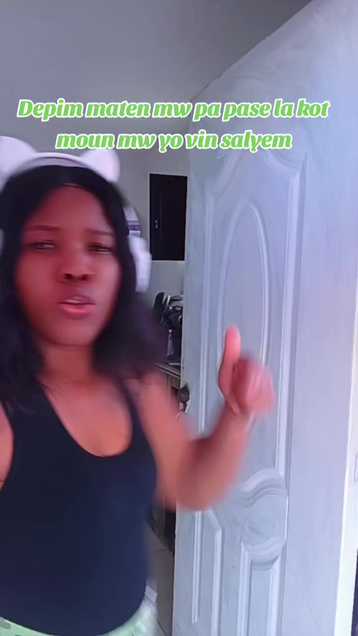 @Chn&eacute;ica06
