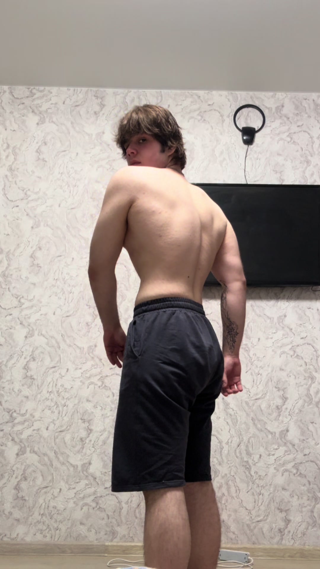 @丝guess