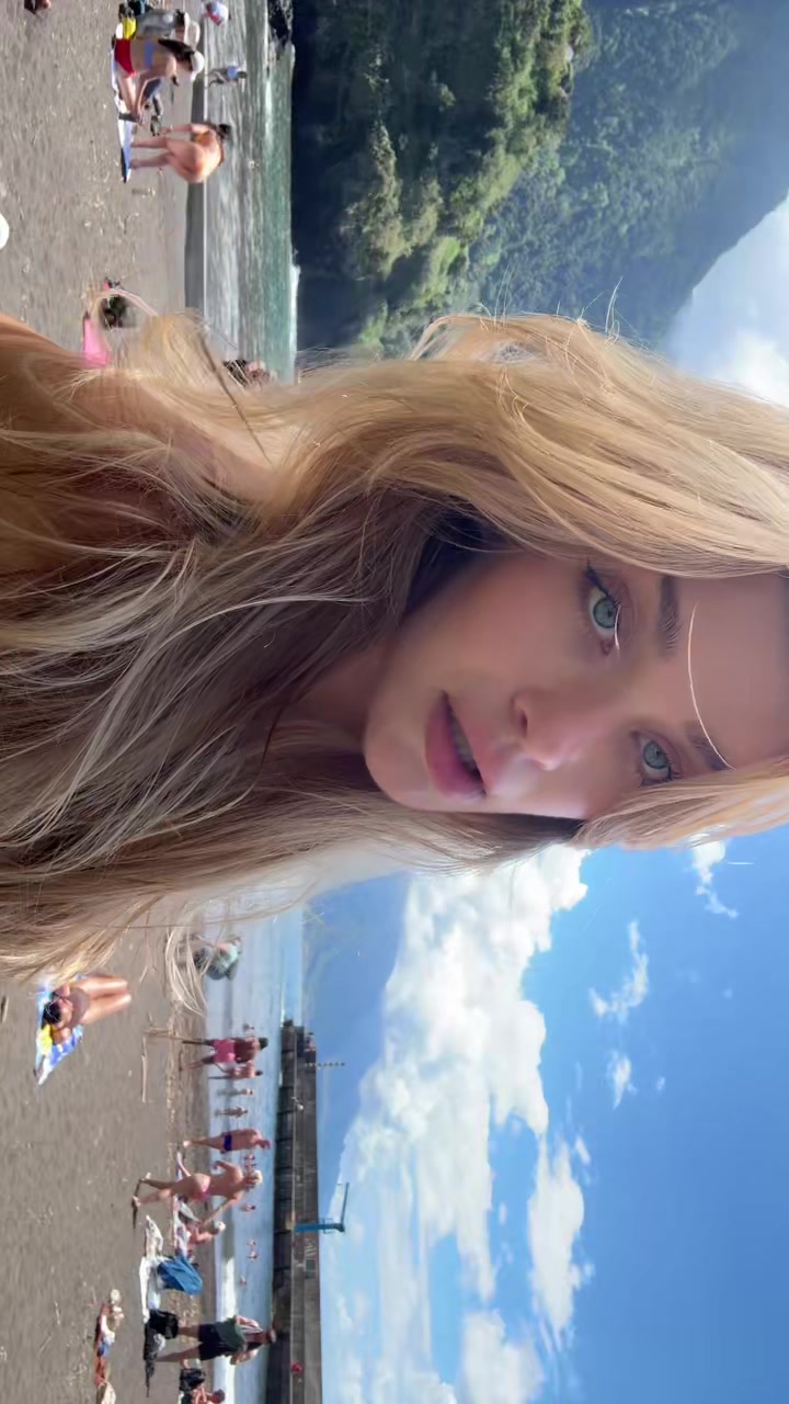 @adelinafien