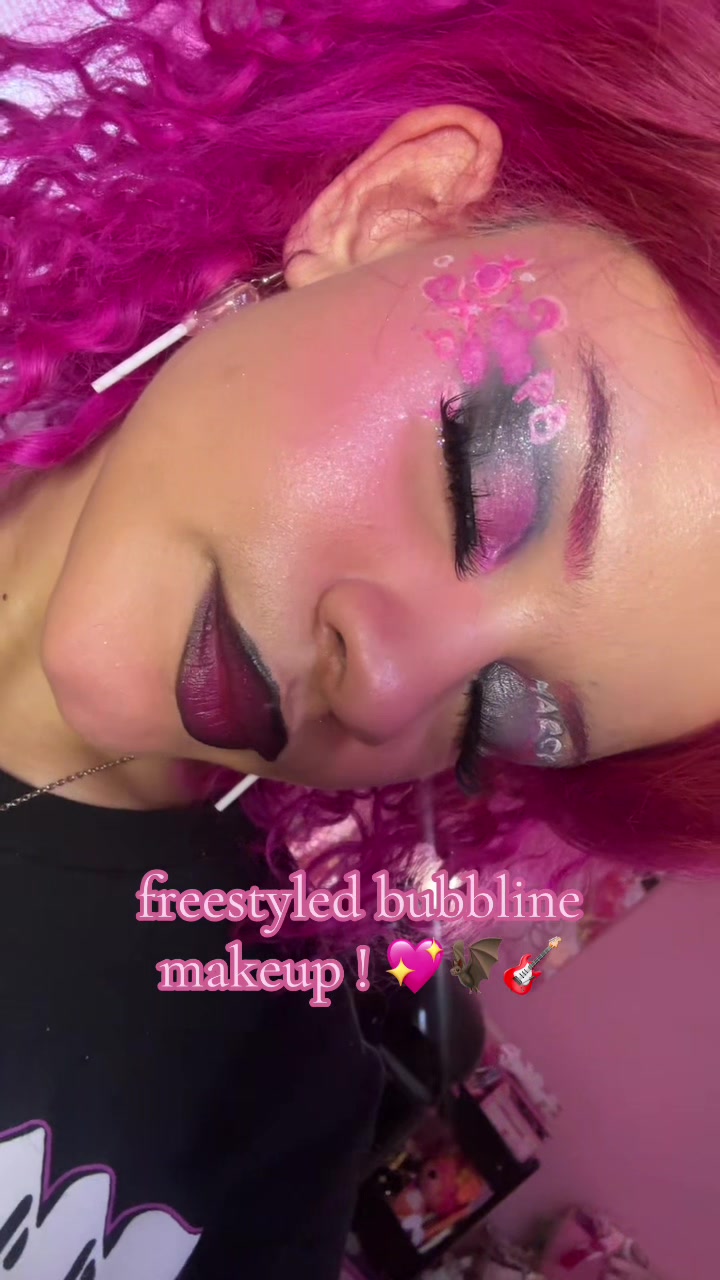 @kat ⚢ irl bonnibel ! 🍭
