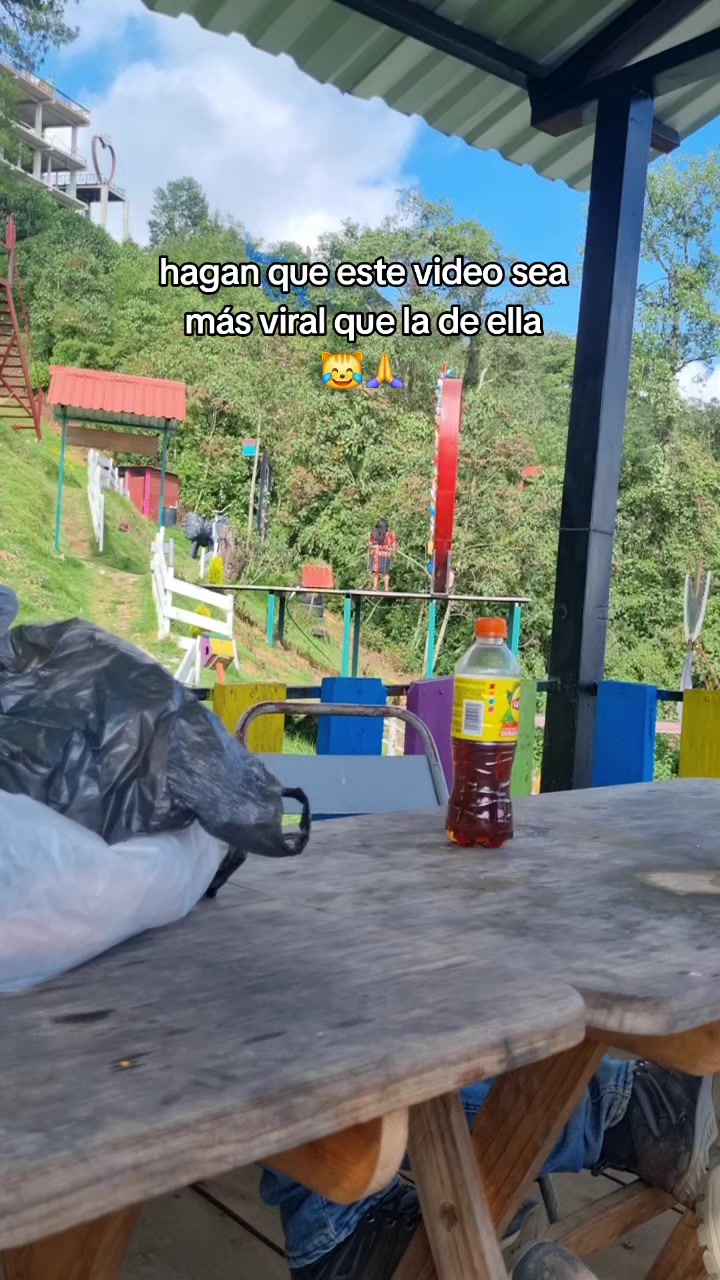 @Johnny Chop&eacute;n