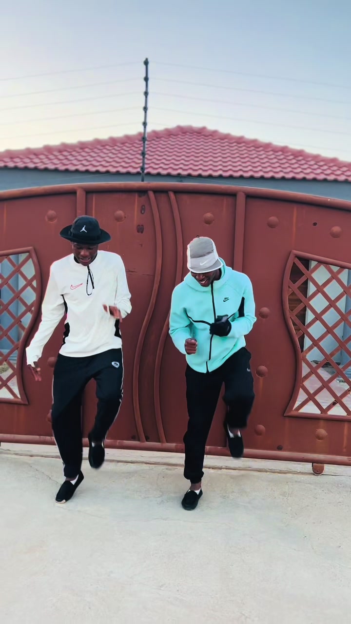 @Zaeli_rsa🇿🇦