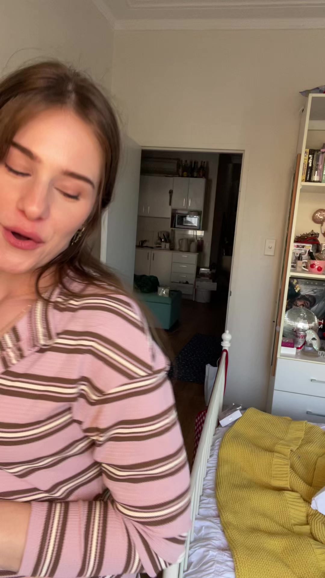 @AlauraBidingCitizen