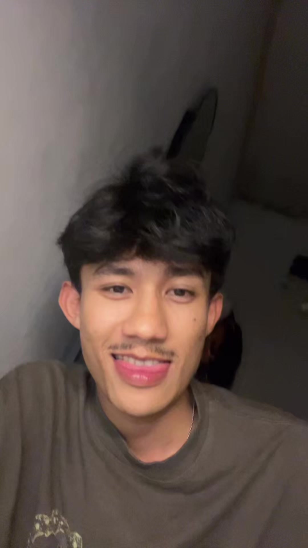 @Russliiiii