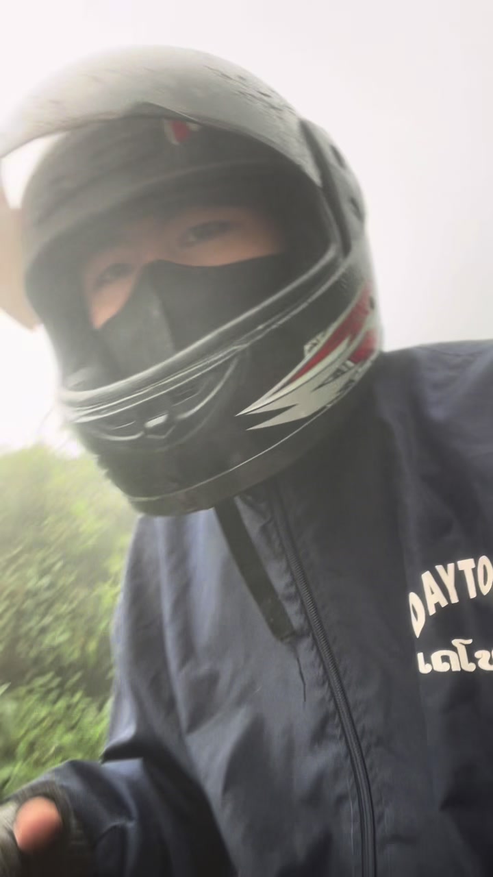 @★★★