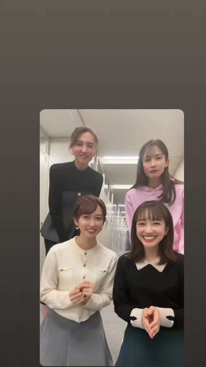 @じん