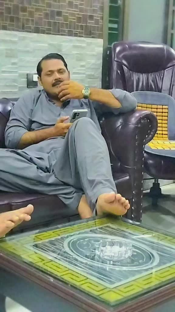 @Faqeer Amirhassan