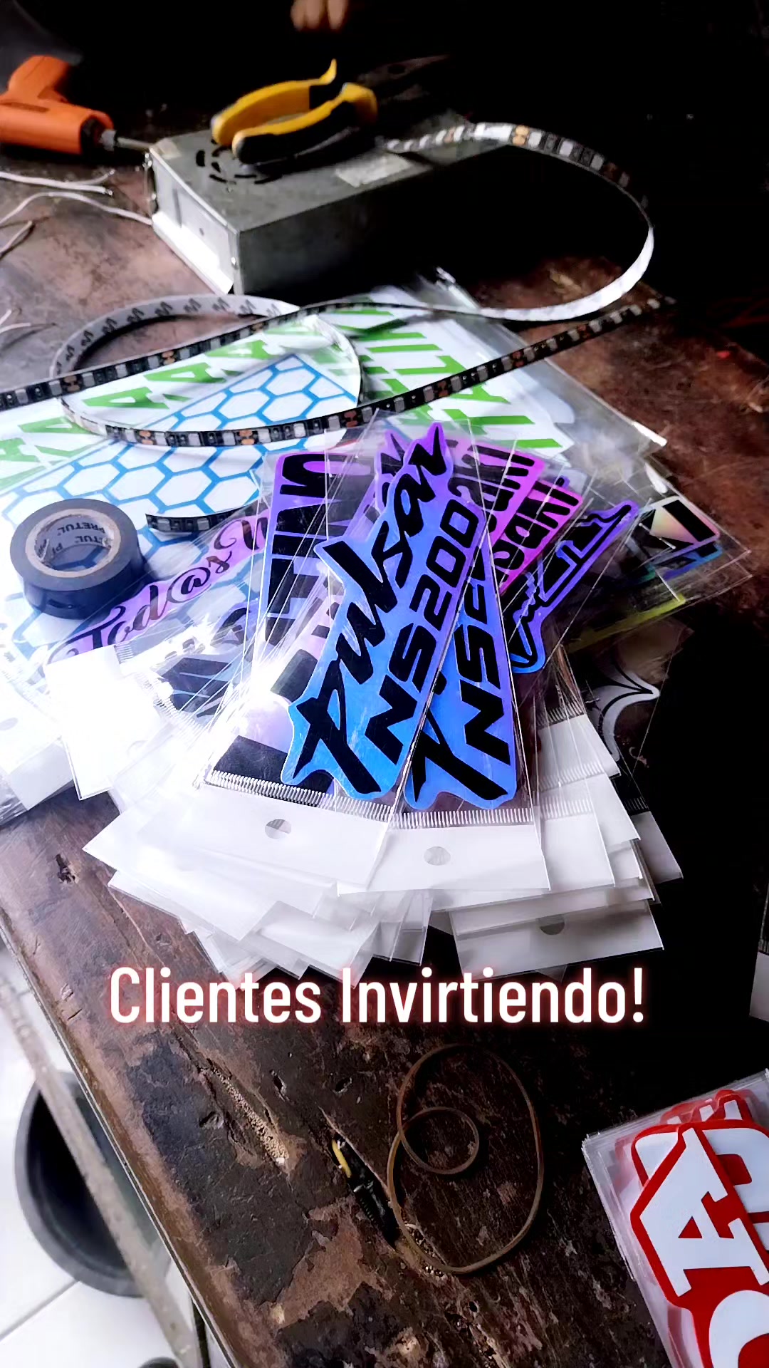 @Stickershop Latam
