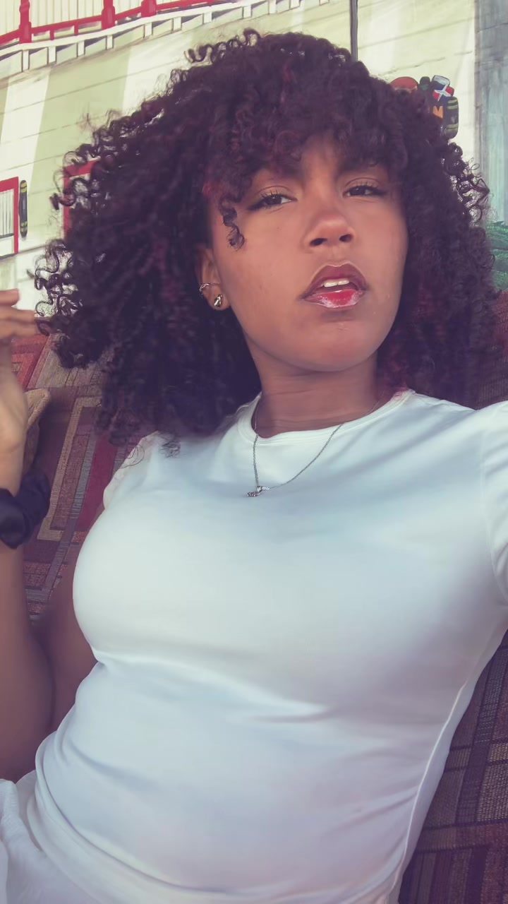 @María