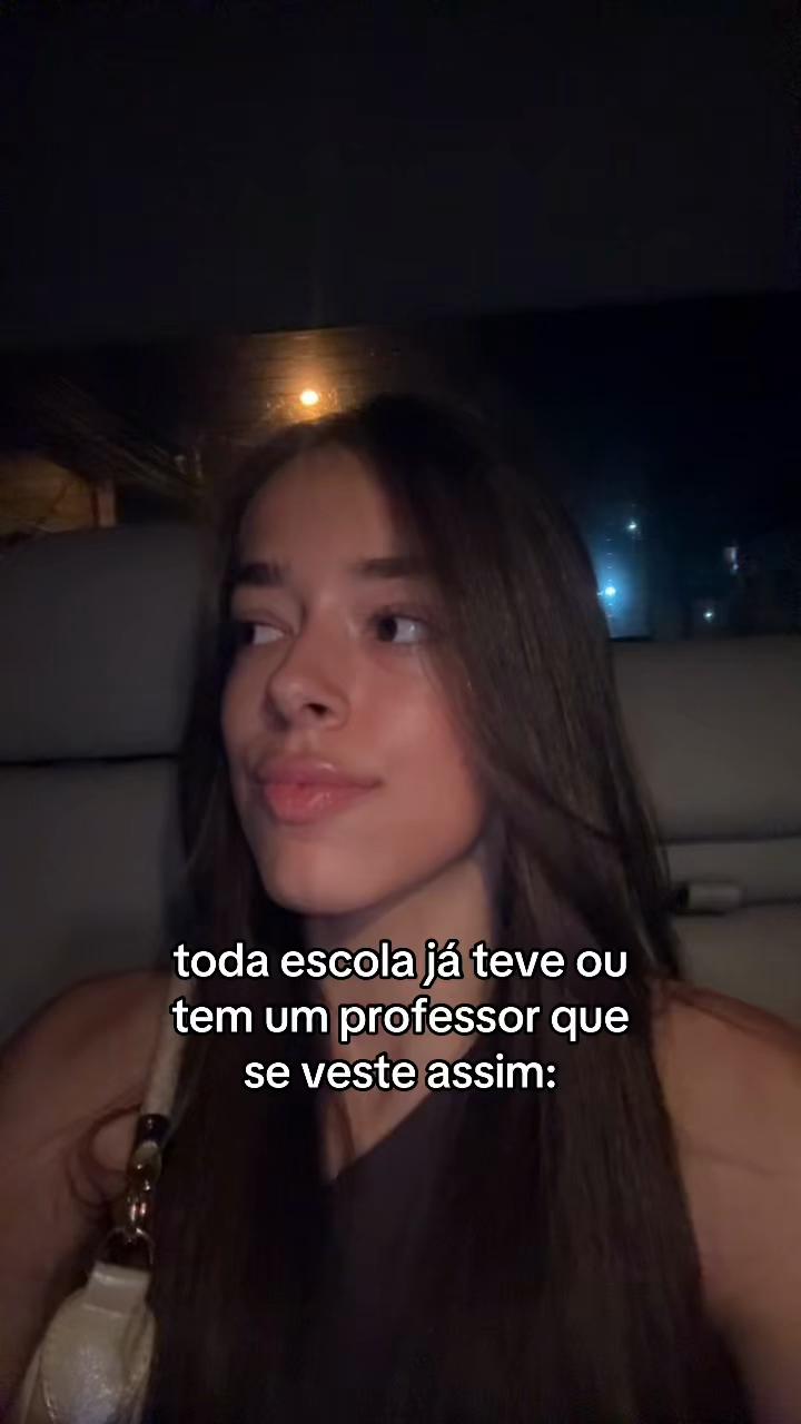 @Julia Andrade