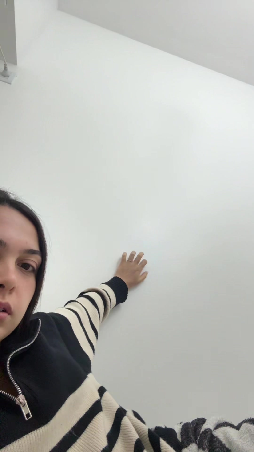 @theyknowlara