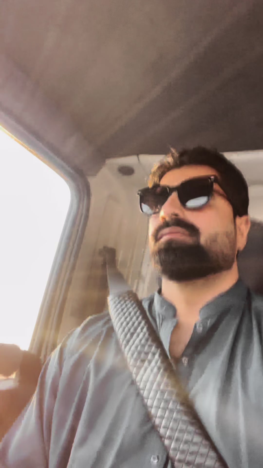 @AMMAR ARAIN 222 😎