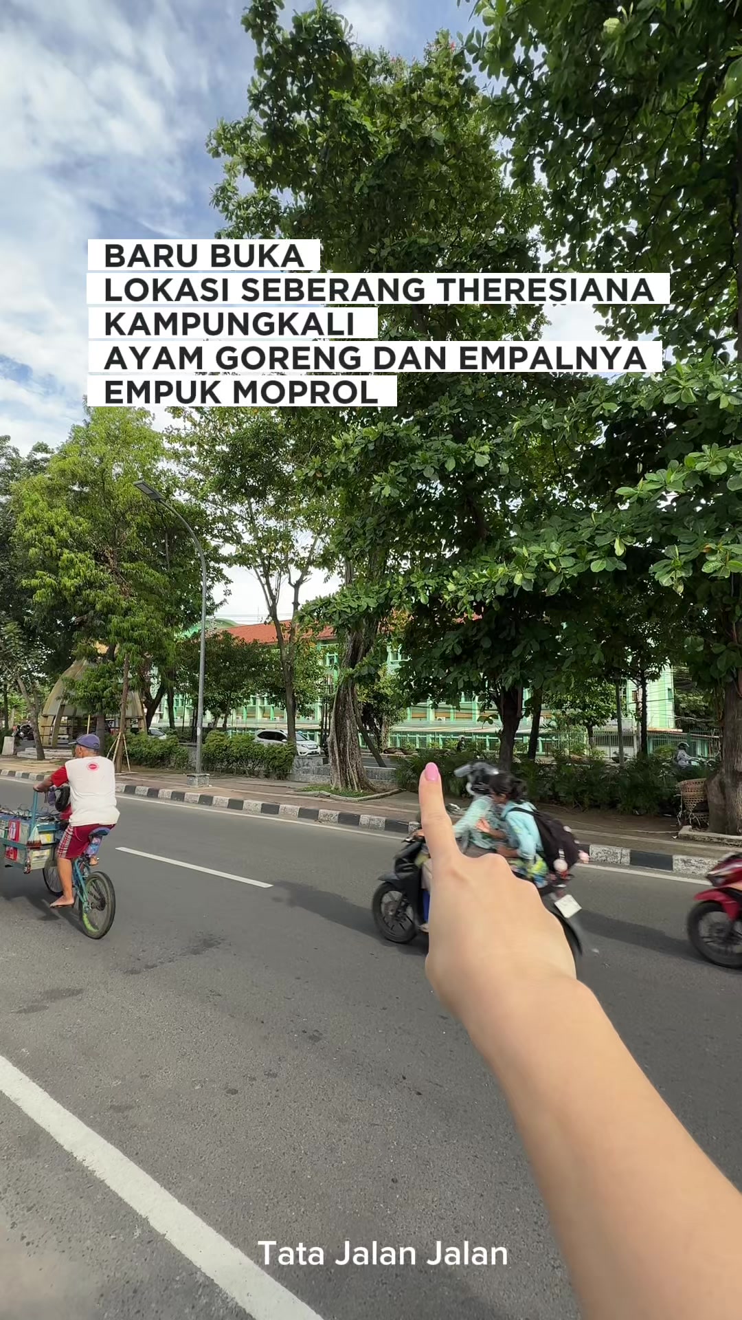 @Tata Jalan Jalan