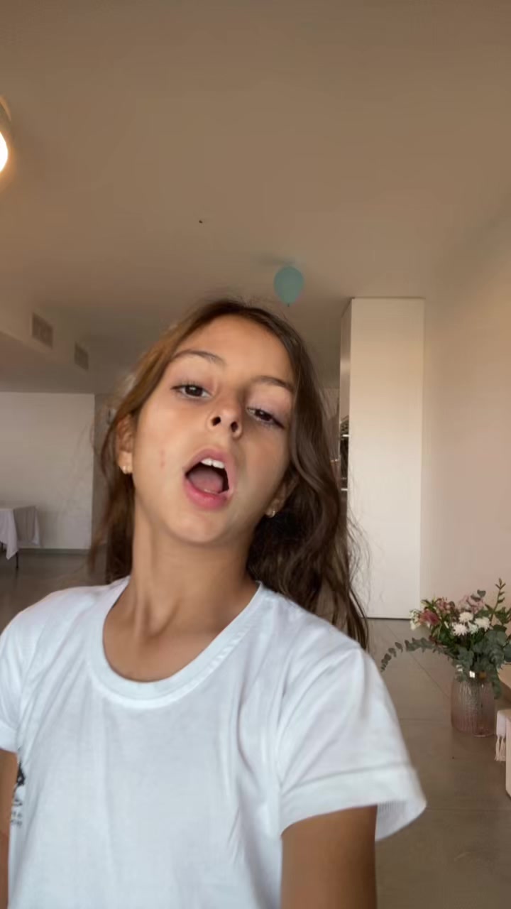 @𝓐𝓭𝓮𝓵𝓮
