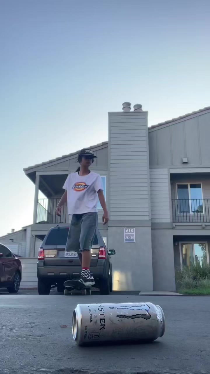 @MauvreenCantKickflip👀
