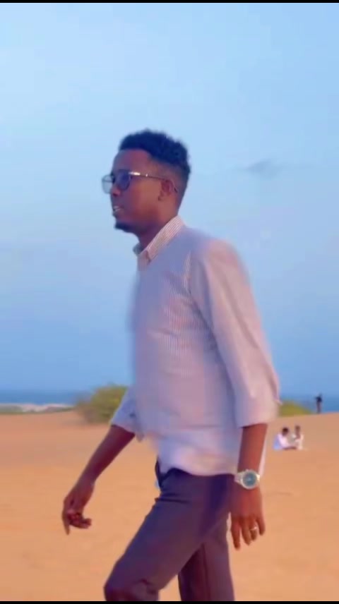 @LIIB&Agrave;AN Ali