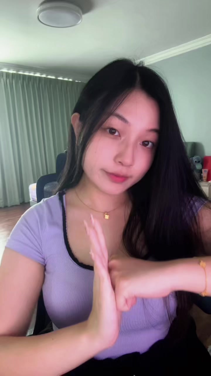 @JoycieOwO