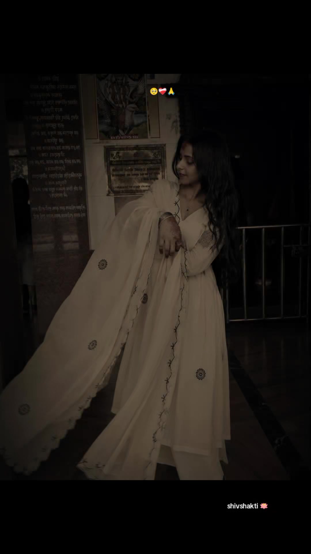 @rakhi thakur🌸🕊️