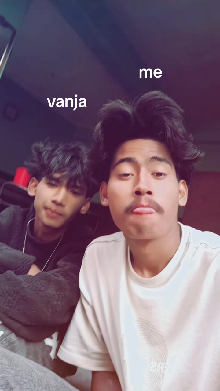 @Tharu boy 🤭🫡🫶
