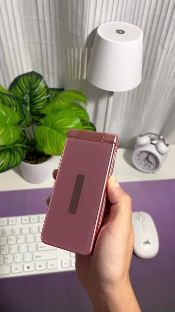 @Y2KPHONES