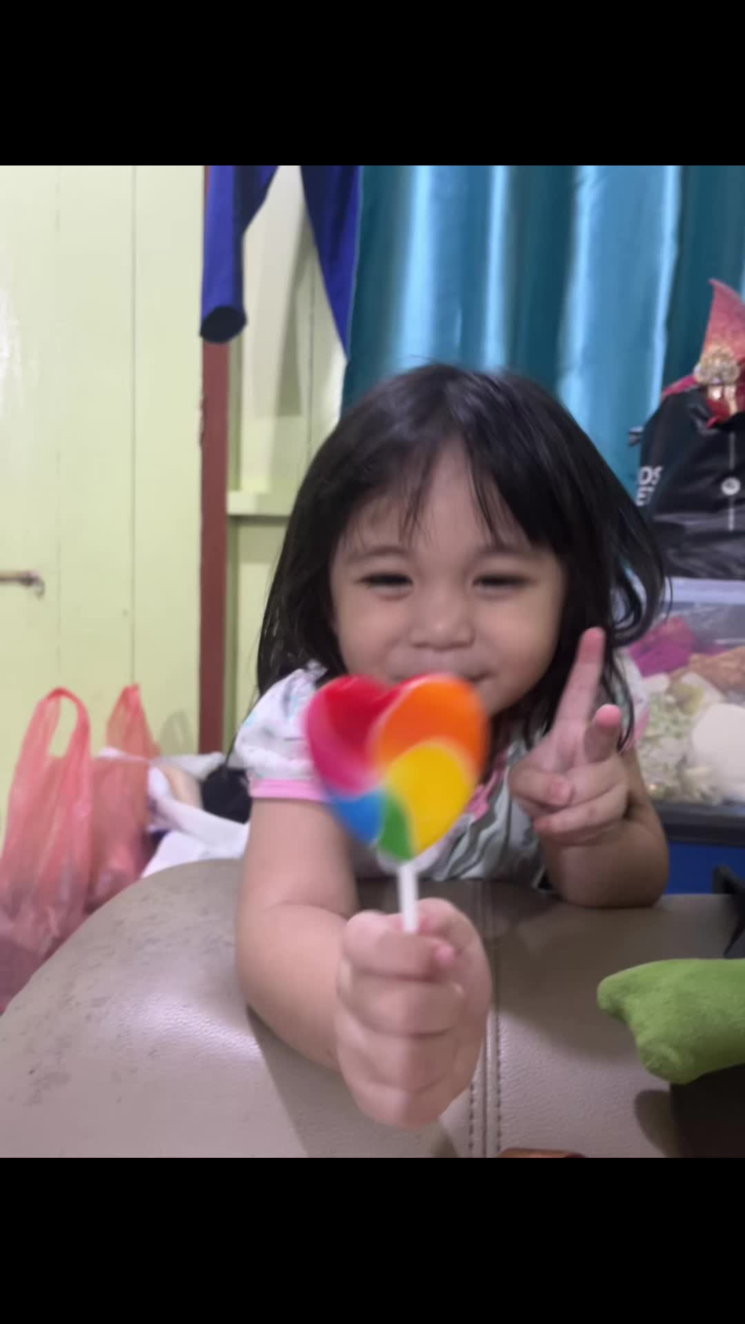 @webujai10