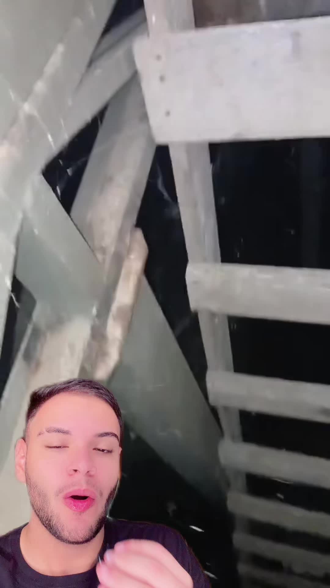 @Victorioso