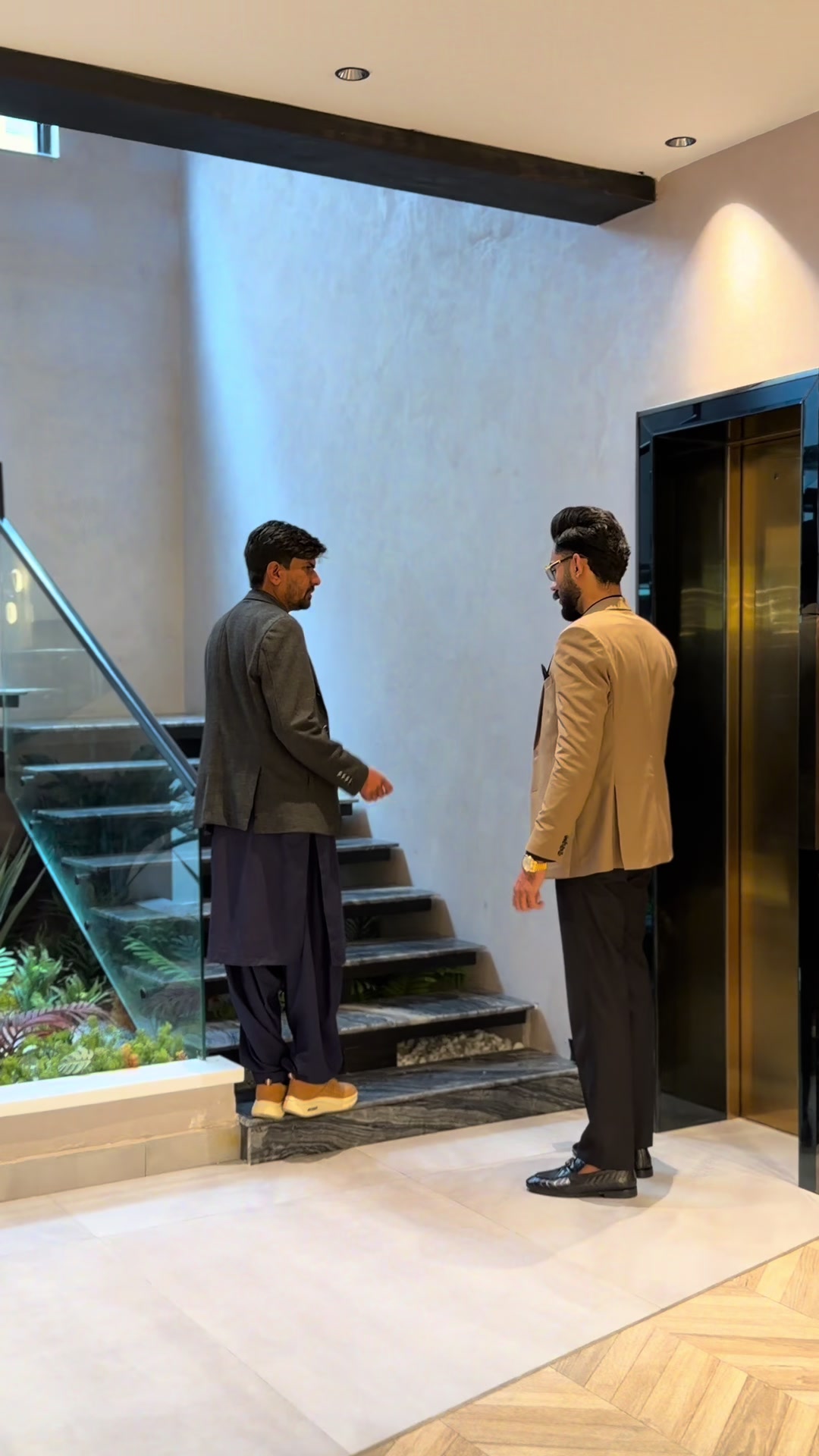 @(GRAND LIVING) USAMA GROUPS”