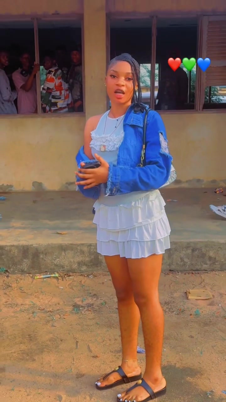@attractionbabe