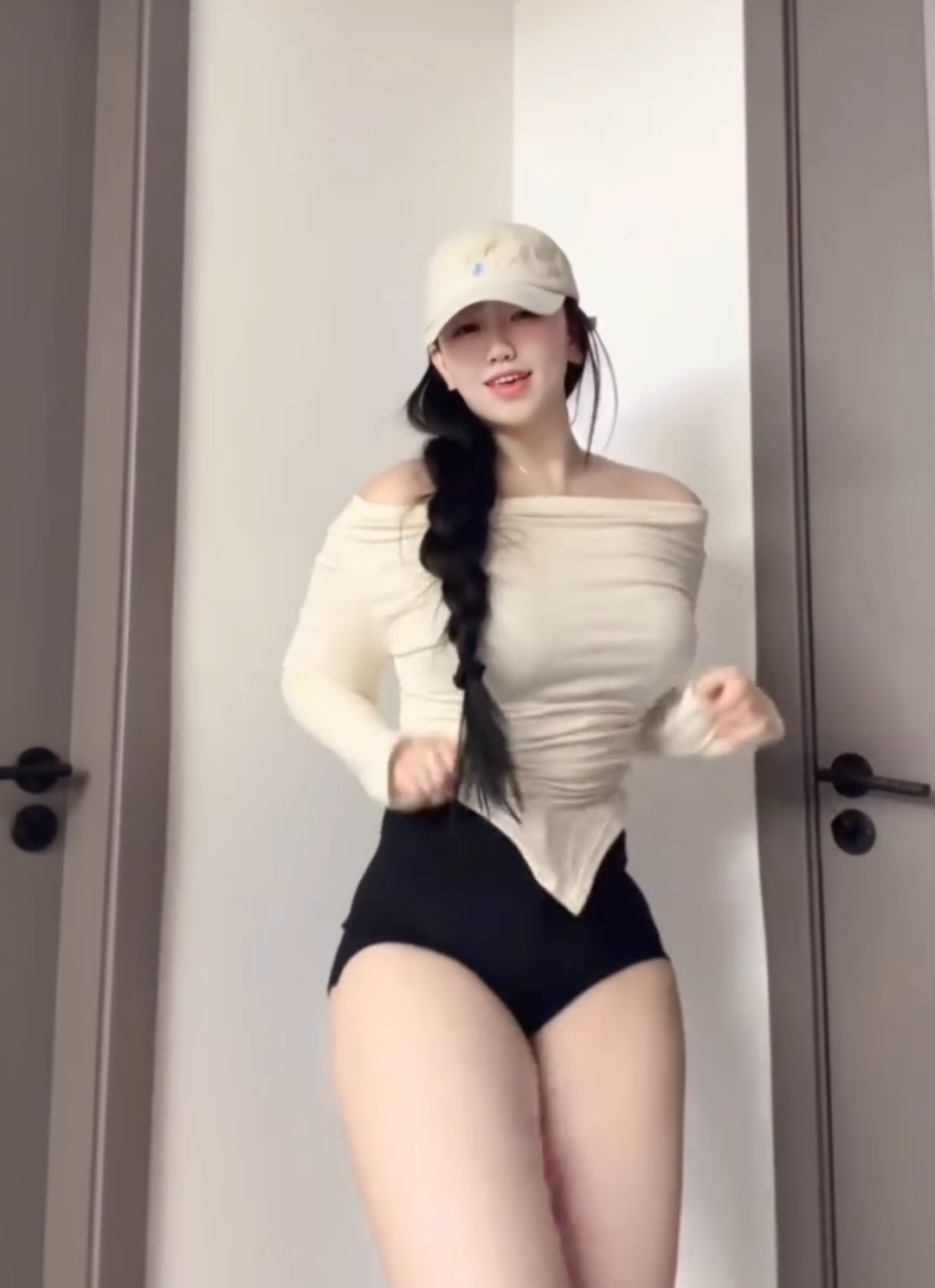 @YunaxEveryone