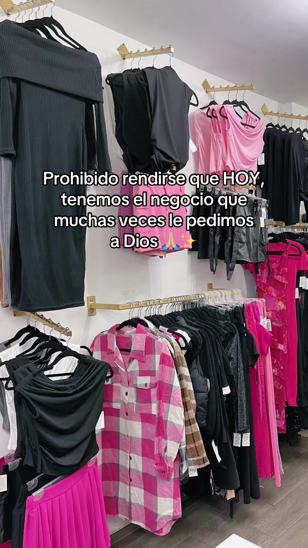 @Nallely Flores