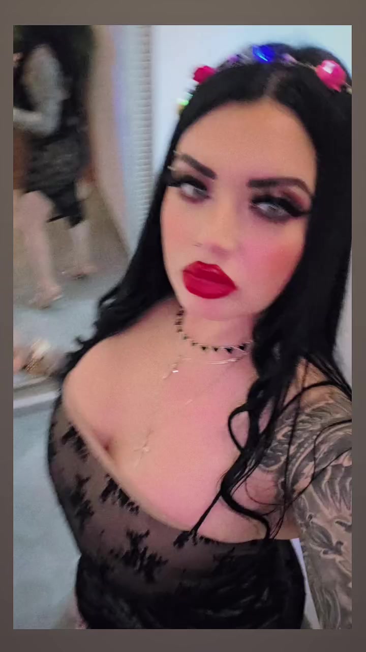 @𝕸𝖊𝖑𝖔𝖉𝖞 𝕼𝖜𝖊𝖊𝖓