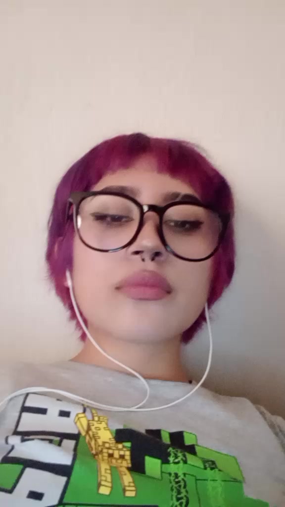 @NANA 👅