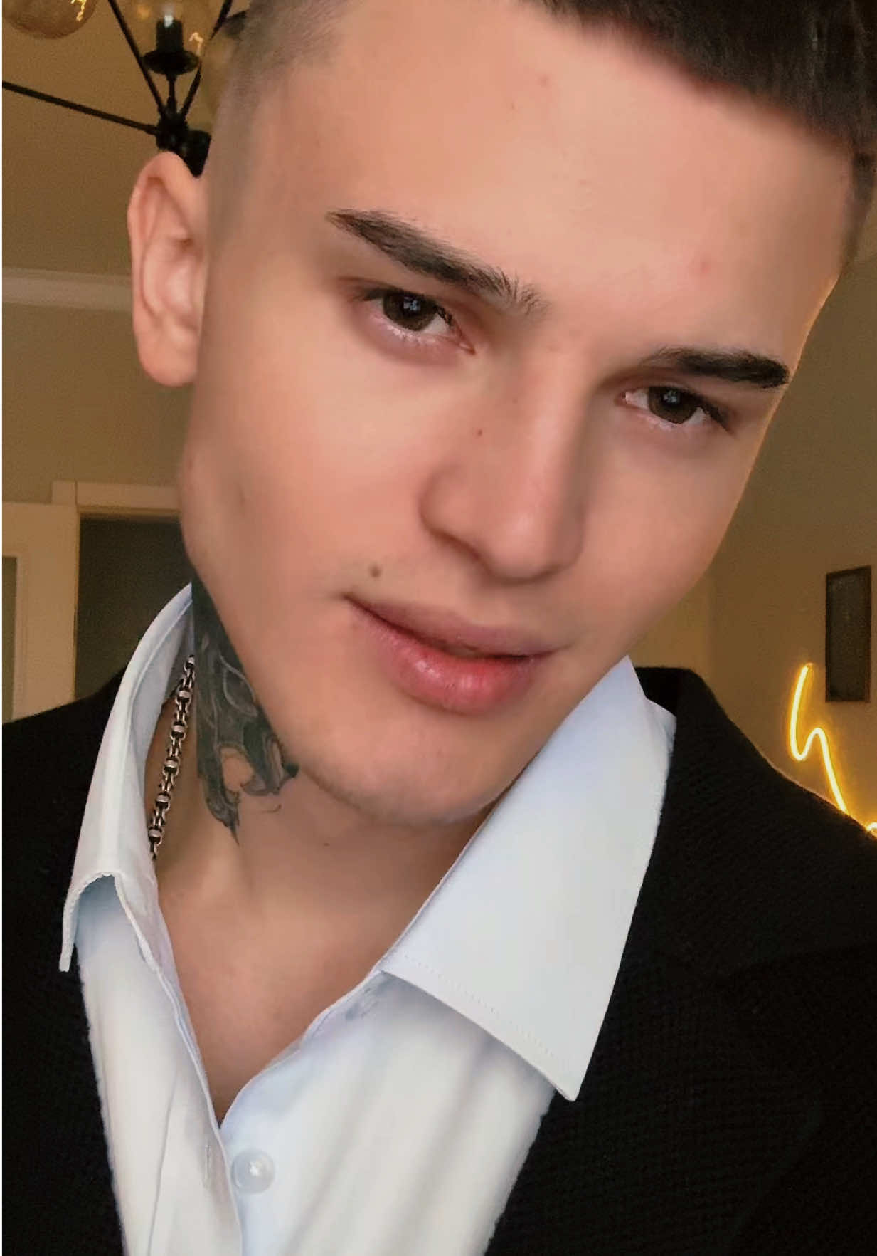 @𝐊 𝐈 𝐓 🌟