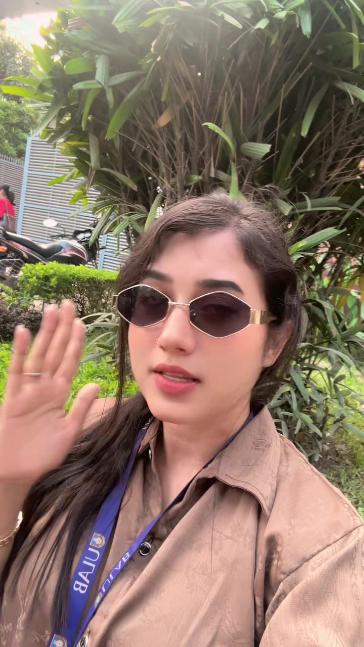 @RivaMoni