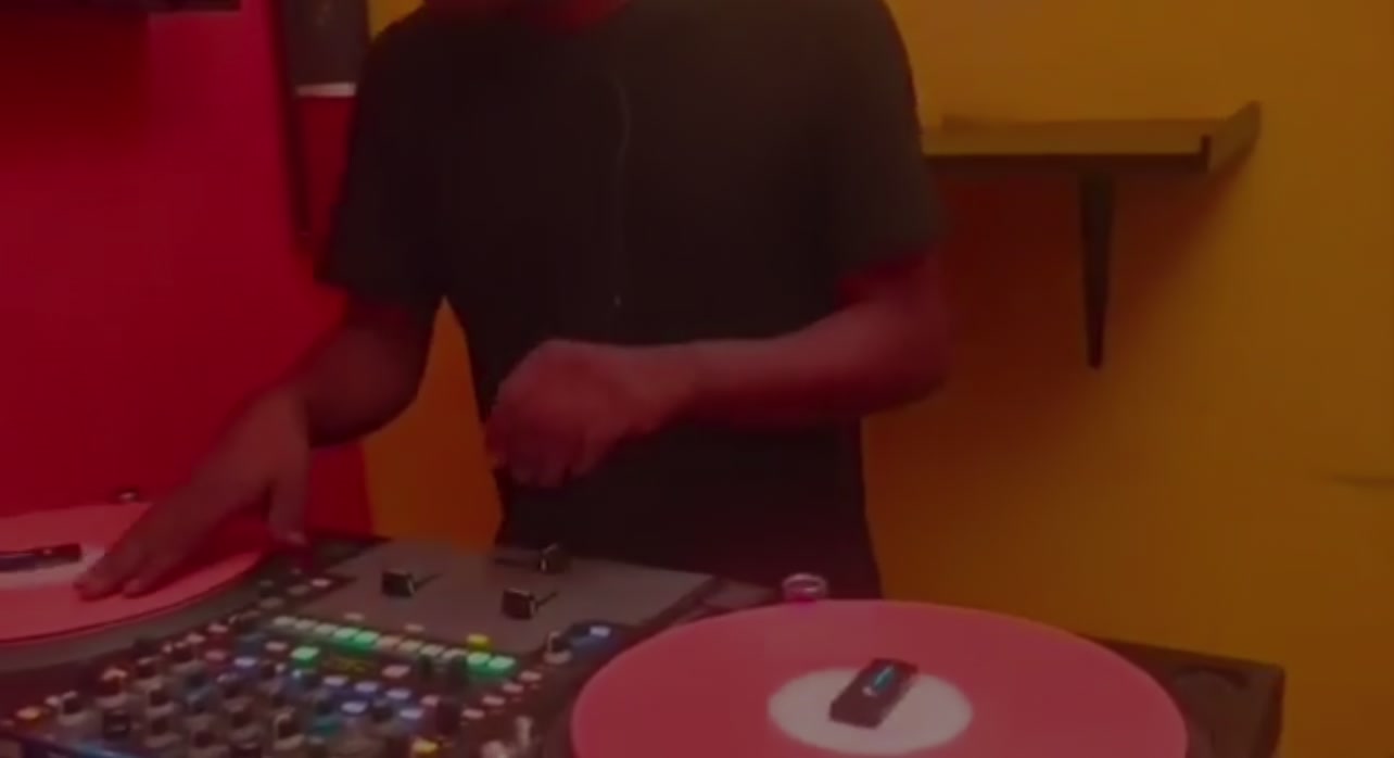 @DJ DEA