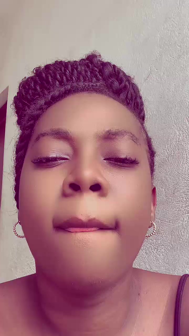 @<<Poup&eacute;e noire 🥺🌹🤎