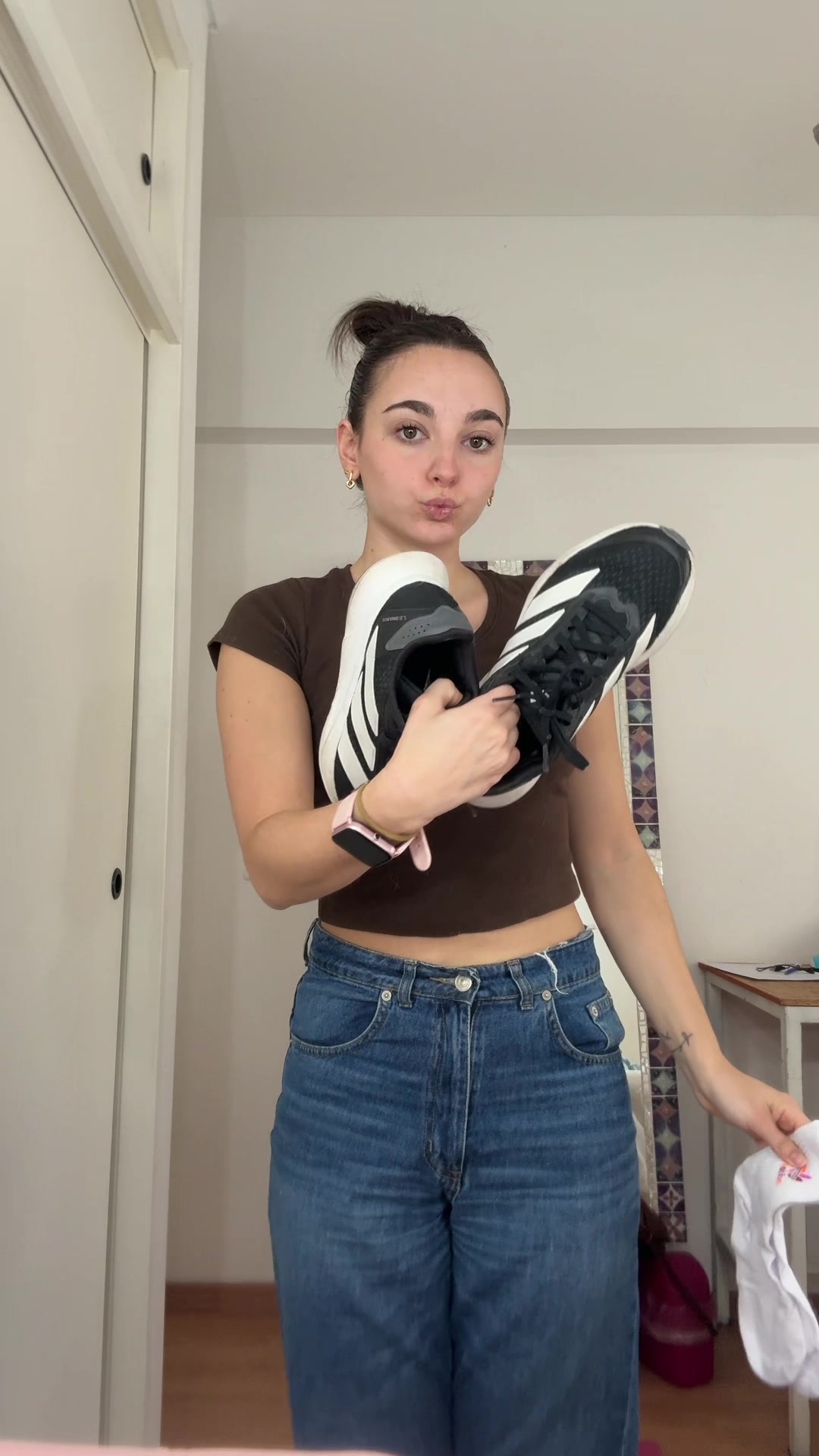 @emi_verney