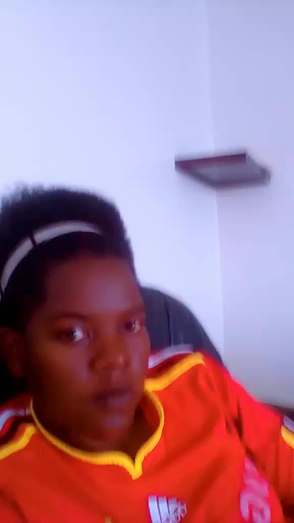 @kiz love 560
