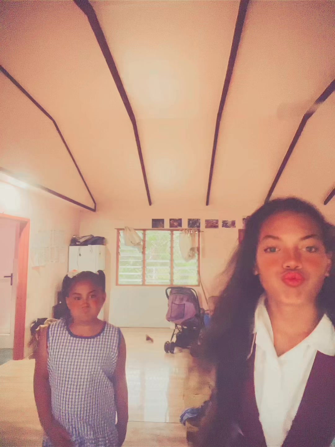 @ROBYN AKARI