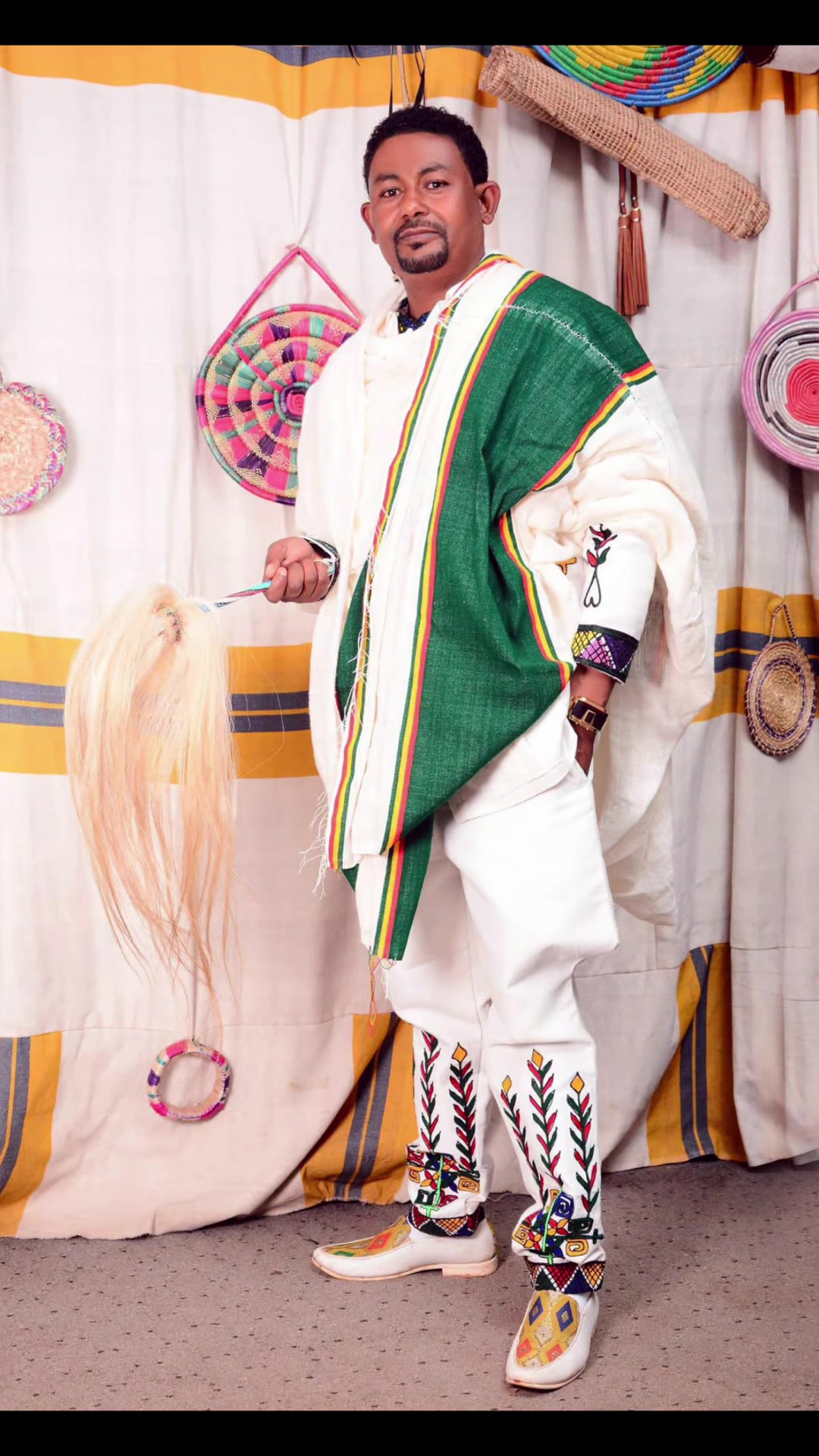 @ዚዚ / ዘውድ ሸማ 👸🦅