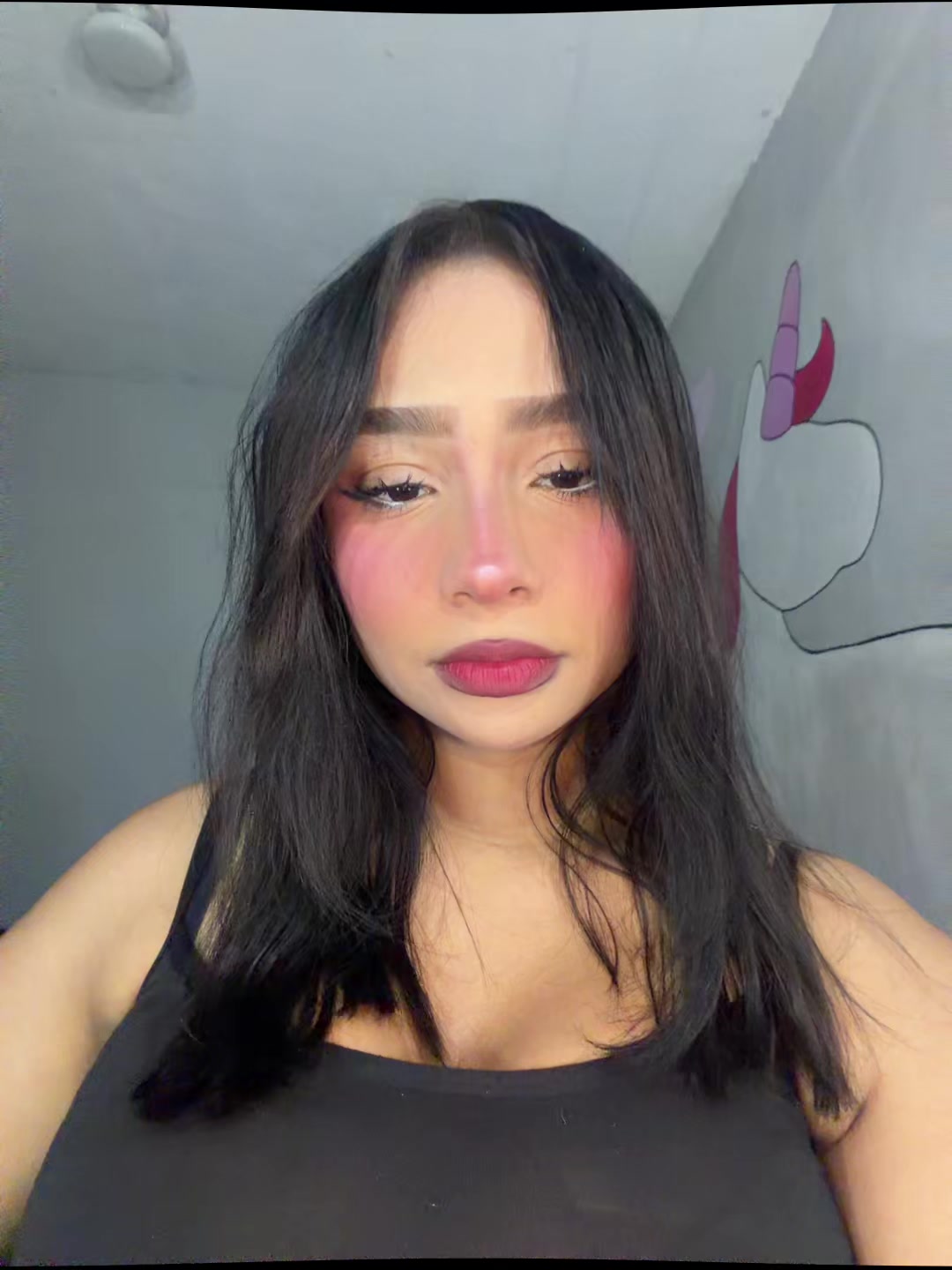 @𝒔𝒂𝒓𝒂 ☻