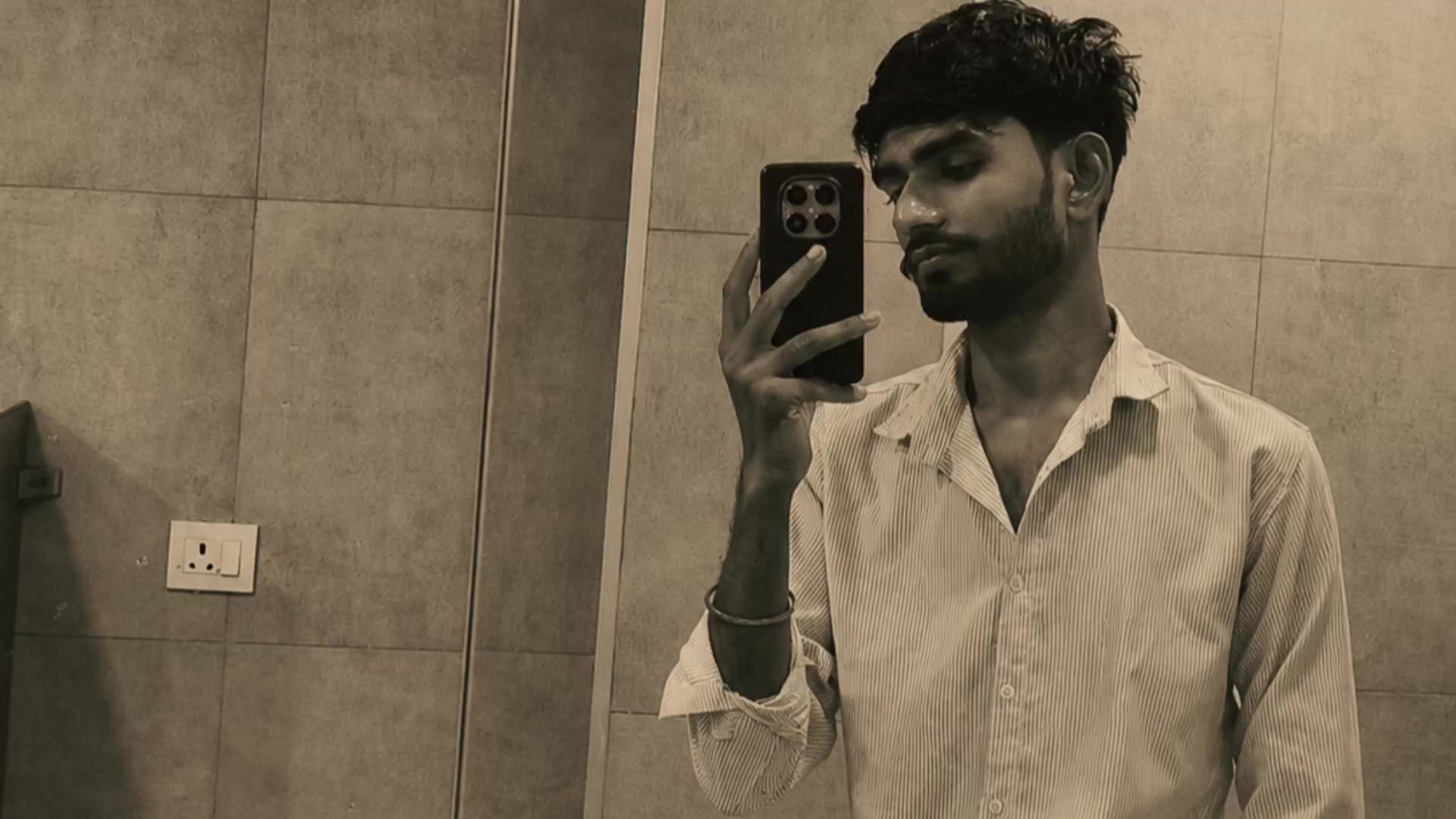 @ᴀ ᴀ ʀ यन 🌊🦅