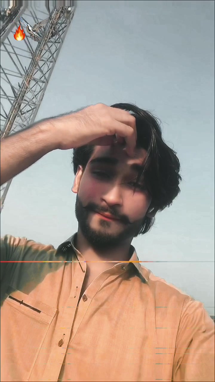 @MALIK 👑